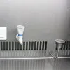 Изолятор положительного давления без принудительного удаления и фильтрации воздуха из рабочей камеры