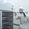 Шкаф стерильного хранения с распашными дверями и лампами УФО, ширина 1800 мм
